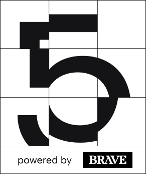 Powered by Brave - biały